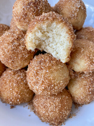 8 Ingredient Cinnamon Sugar Vegan Donut Holes