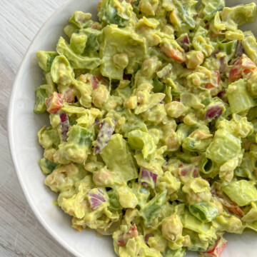 chickpea and avocado salad