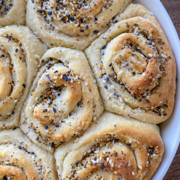 Vegan Everything Bagel Pinwheel Rolls