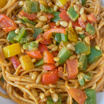 Easy Vegan Peanut Noodles Stir Fry