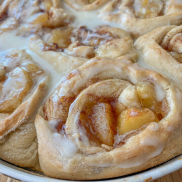 Easy Vegan Apple Cinnamon Rolls